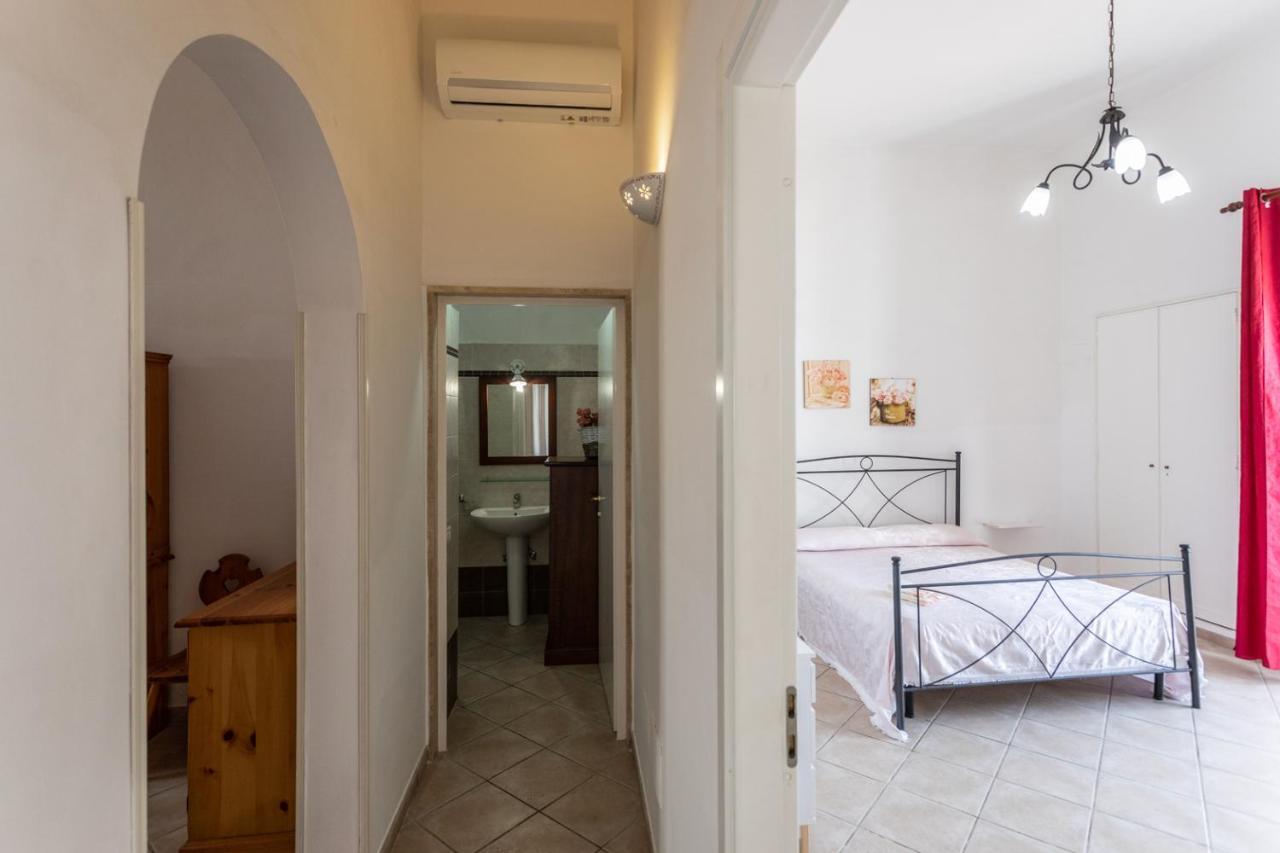 Villetta Bianca Sulla Spiaggia - Apulia Home Галиполи Екстериор снимка