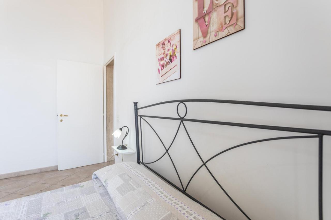Villetta Bianca Sulla Spiaggia - Apulia Home Галиполи Екстериор снимка