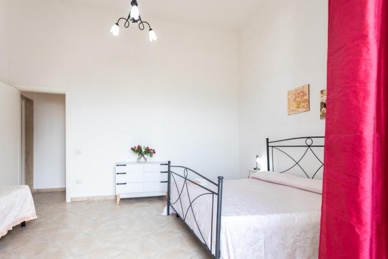 Villetta Bianca Sulla Spiaggia - Apulia Home Галиполи Екстериор снимка