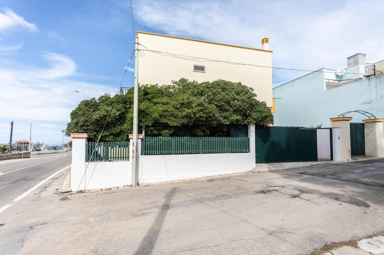 Villetta Bianca Sulla Spiaggia - Apulia Home Галиполи Екстериор снимка